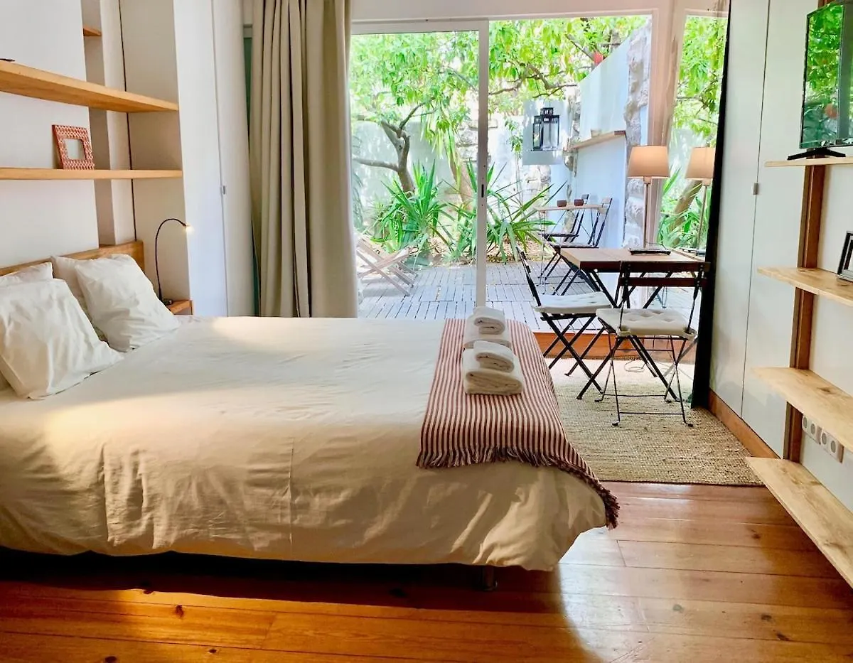 Cozy Central Studio With Private Terrace 리스본 0*,  포르투갈