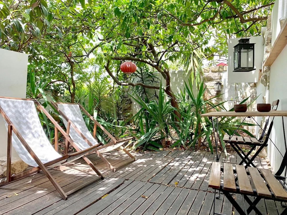 Cozy Central Studio With Private Terrace 리스본 아파트